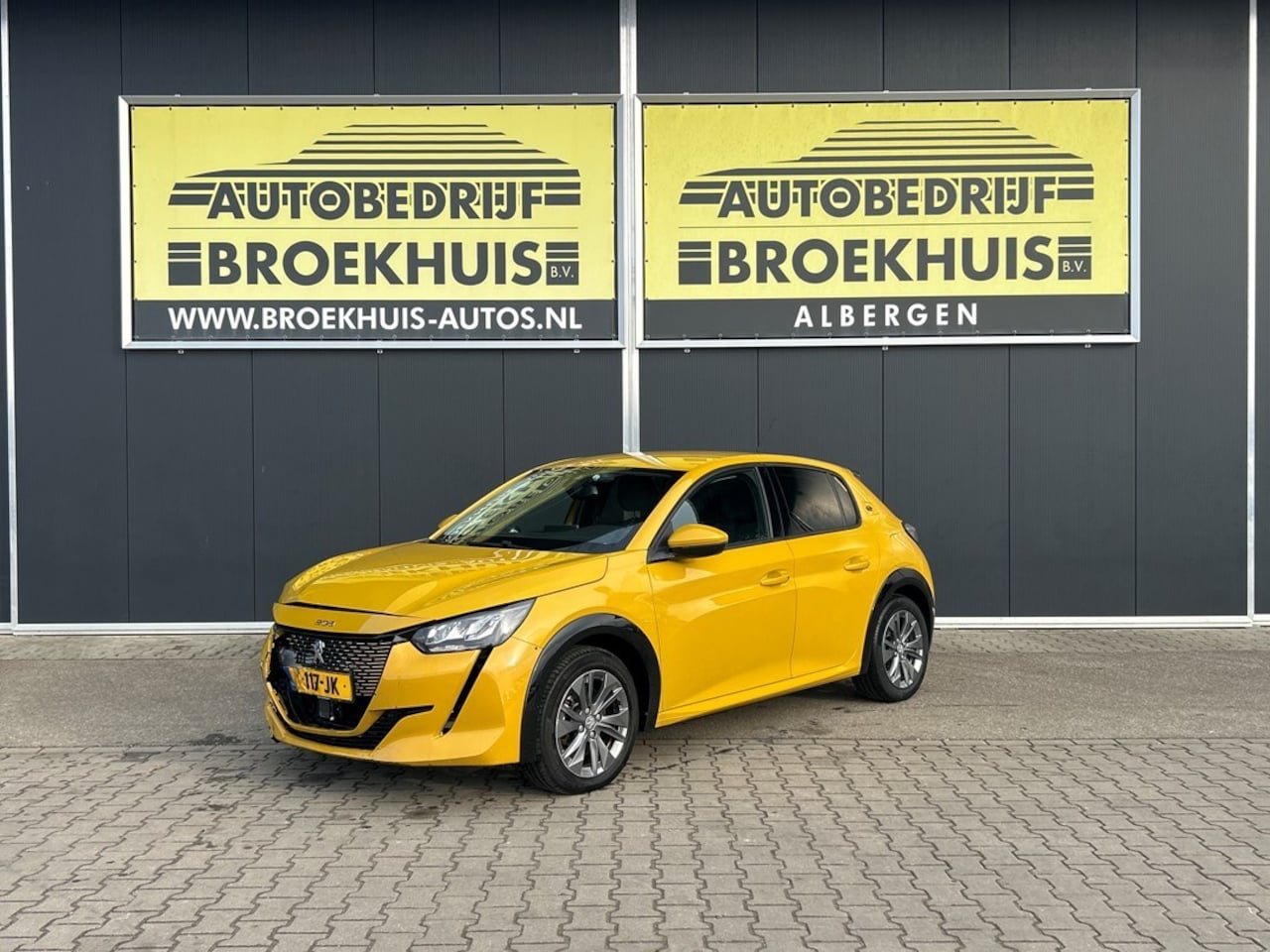 Peugeot e-208 - EV Blue Lease Active 50 kWh - AutoWereld.nl