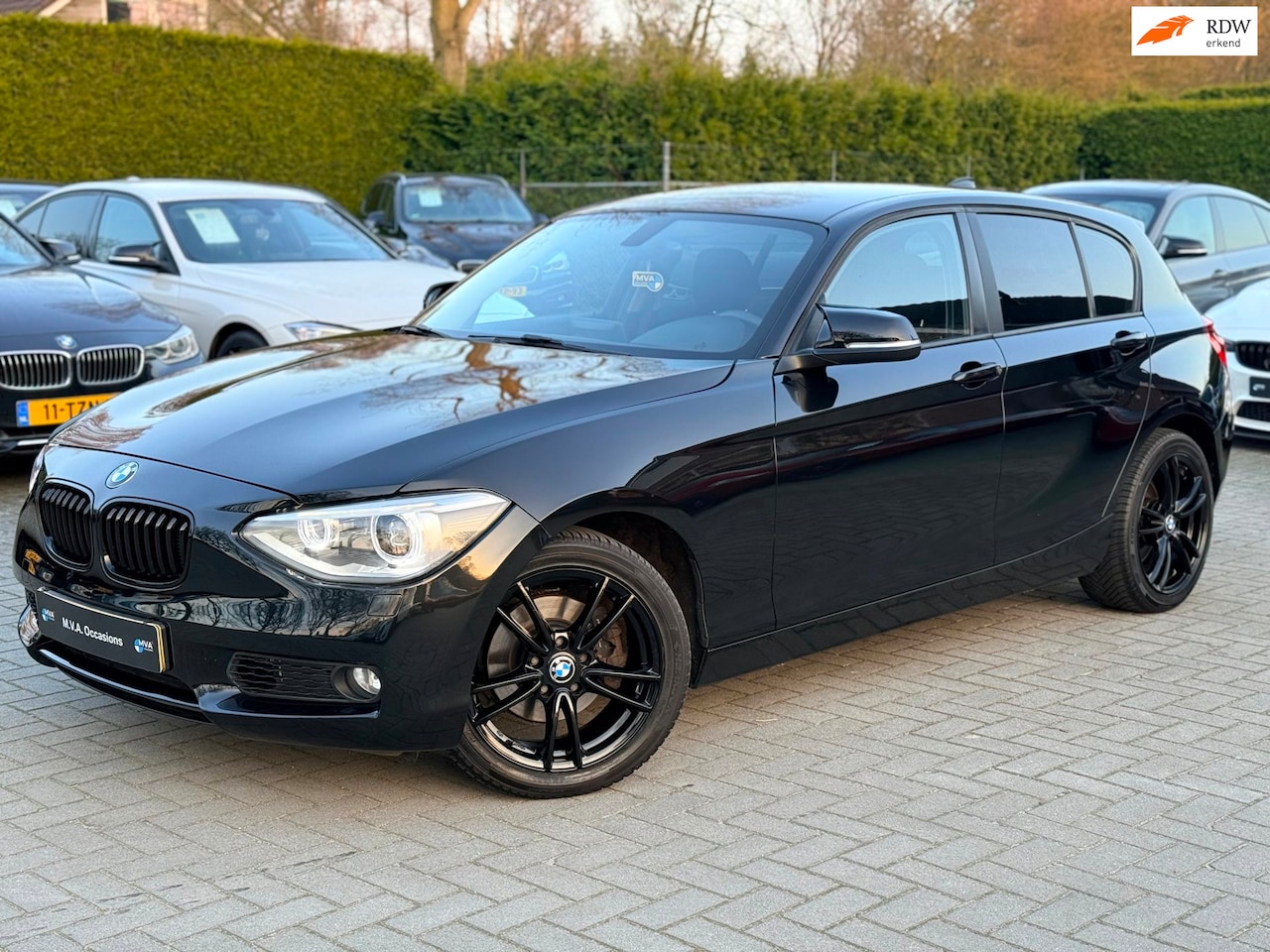 BMW 1-serie - 118i Executive|Nieuwe Ketting + Klepseals|Carplay|Cruise control|Climate control|Nette sta - AutoWereld.nl