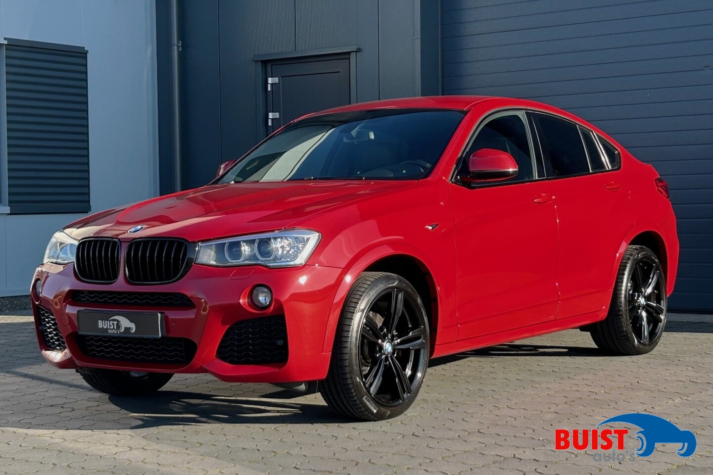 BMW X4 - xDrive28i M-Sport 20" LEER TREKHAAK - AutoWereld.nl