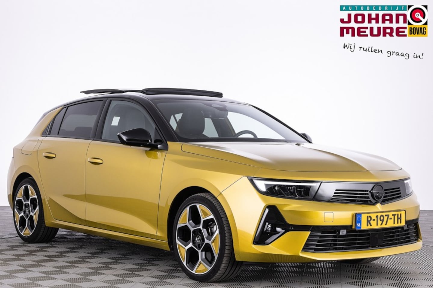 Opel Astra - 1.6 Hybrid GS Line | PANORAMADAK | Half LEDER | AGR Stoelen | Trekhaak ✅ 1e Eigenaar - AutoWereld.nl