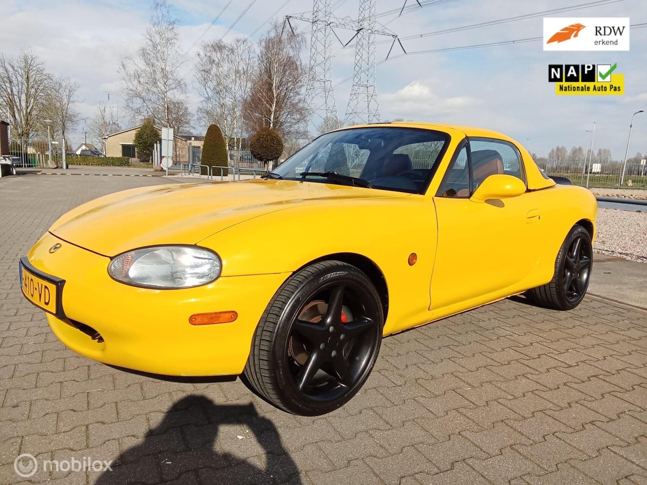 Mazda MX-5 - 1.6i Exclusive/cabrio/leder/topstaat - AutoWereld.nl