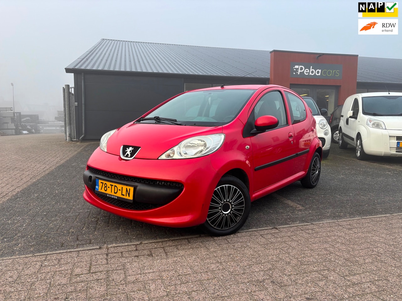 Peugeot 107 - 1.0-12V XS 1.0-12V XS - AutoWereld.nl