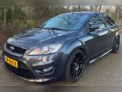 Ford Focus - 2.5 ST 225PK 2008 RECARO NAVI APPLE CAR PLAY LIEFHEBBERS AUTO