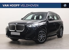 BMW iX1 - eDrive20 M Sport / Trekhaak / M Adaptief onderstel / Sportstoelen / Comfort Access / Achte