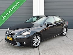Lexus IS - 300h Business Line 2 JAAR GARANTIE