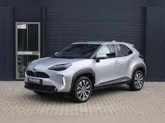 Toyota Yaris Cross - 1.5 Hybrid Explore | Trekhaak | Adaptive Cruise | Stuurverwarming | Camera | DAB | Fabriek