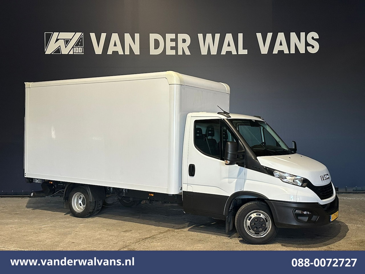 Iveco Daily - 35C16H 157pk Dubbel Lucht Bakwagen Laadklep Euro6 Airco | 1010kg laadvermogen Bijrijdersba - AutoWereld.nl