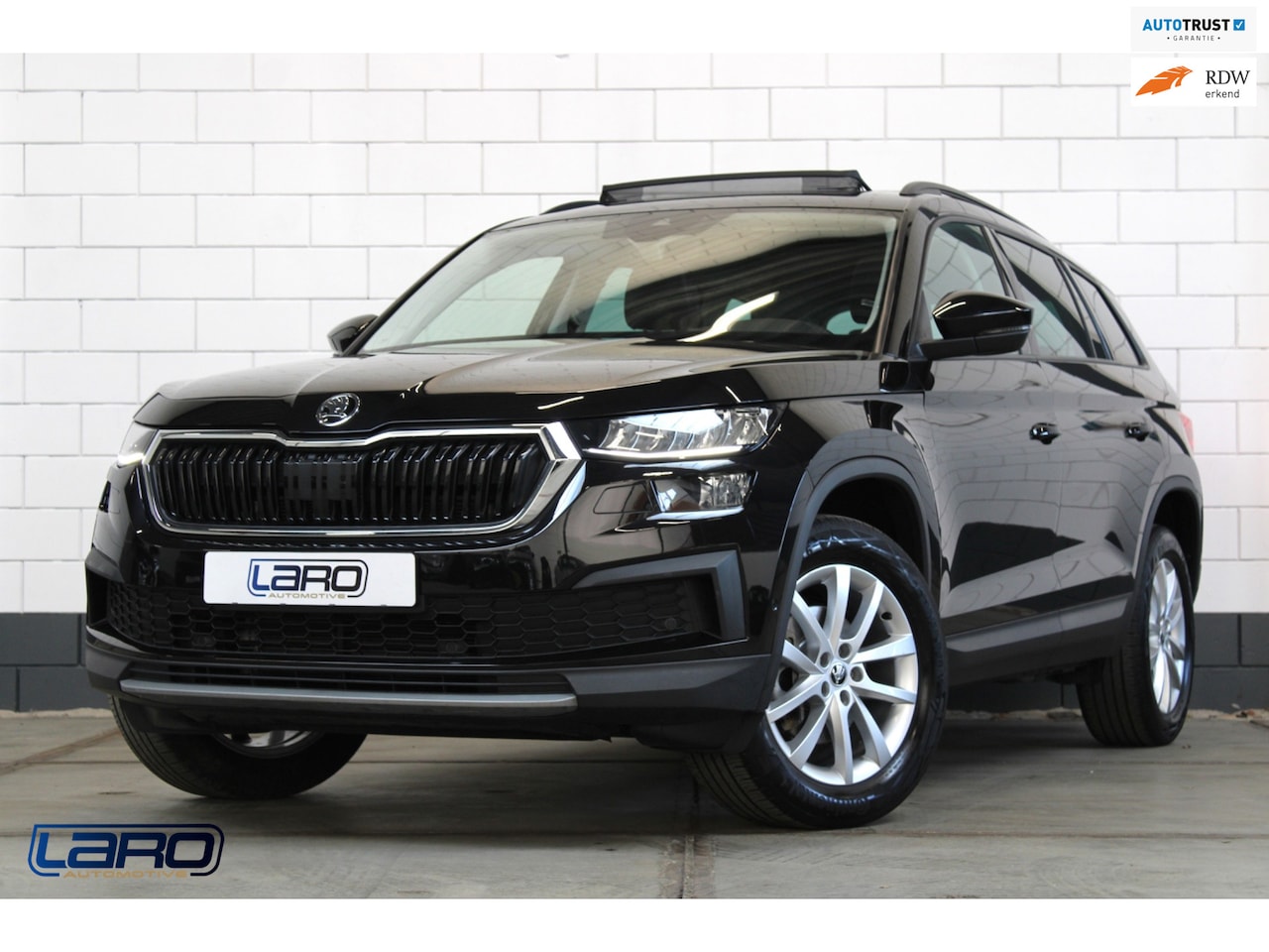 Skoda Kodiaq - 1.5 TSI DSG 7p. 150pk | Pano ACC CarPlay Cam Keyless Stoelver. Sfeer LED - AutoWereld.nl