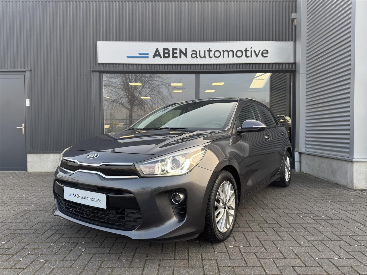 Kia Rio - 1.0 T-GDI 100PK Dream Team Edition (CARPLAY|NAVI|WINTER PACK|CLIMA) - AutoWereld.nl