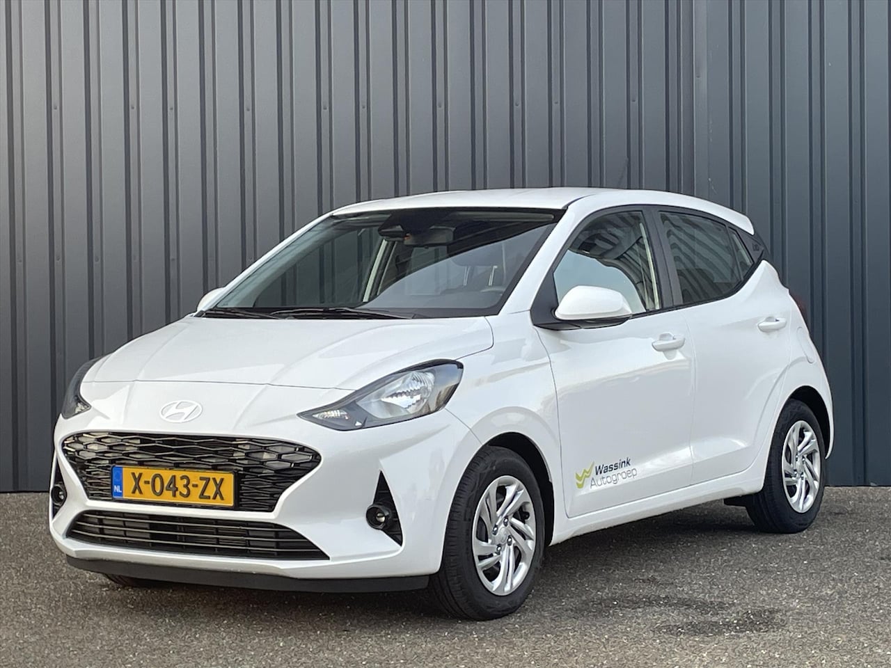 Hyundai i10 - Comfort Smart I DEMO DEAL I Navigatie I Camera I Apple Carplay/Android Auto - AutoWereld.nl