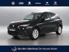 SEAT Arona - 1.0 TSI 95pk Style Business Connect / Navigatie via App Connect / Stoelverwarming / Parkee