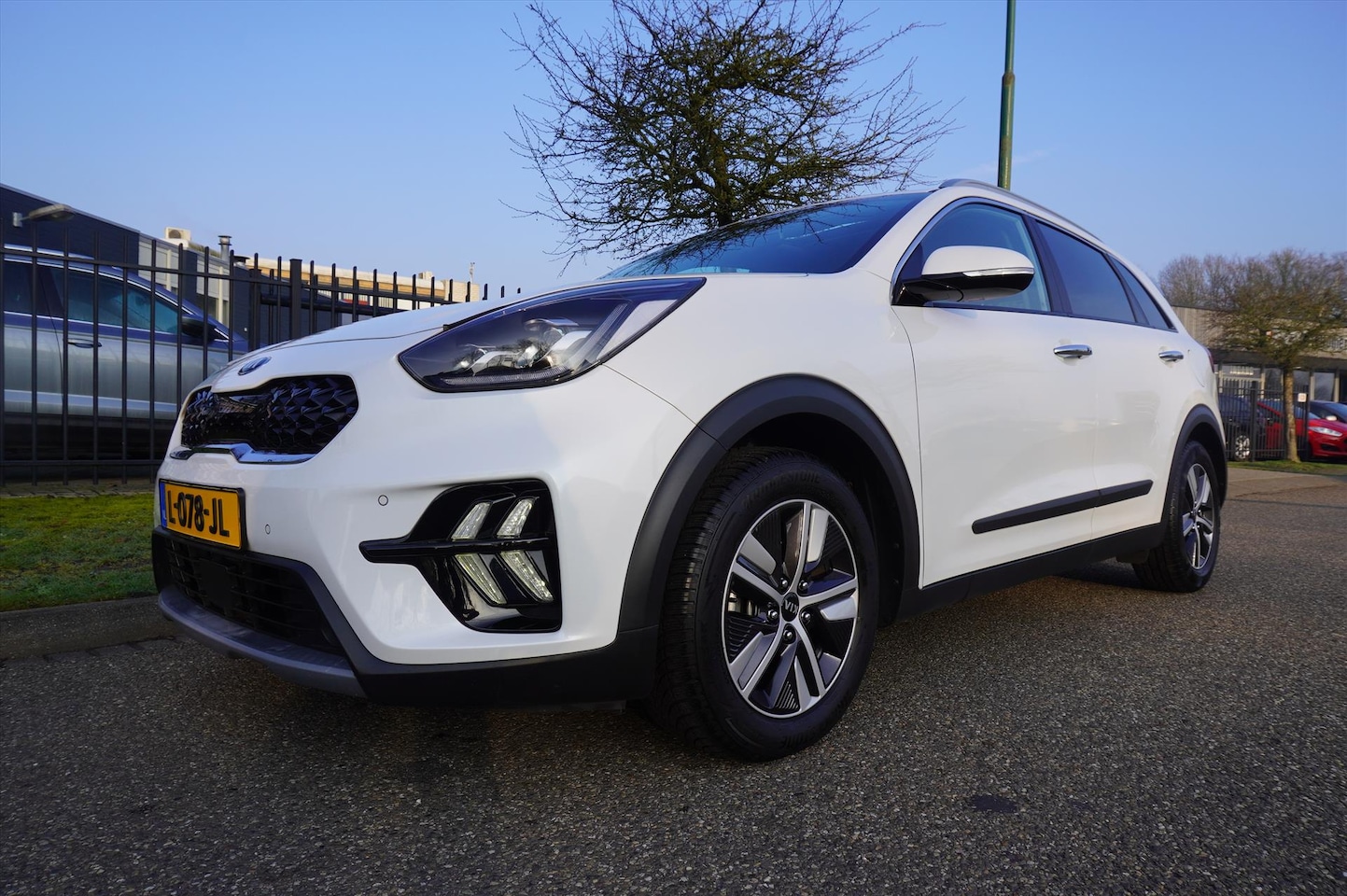Kia Niro - 1.6 GDi Hybrid 141pk DCT6 ExecutiveLine Schuifdak Leder - AutoWereld.nl