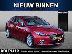 Mazda 3 - 3 GT-M 2.0 Sky-G 120pk /Dealeronderhouden/Trekhaak/Wit leder/Navi/HUD/Keyless/Airco/PDC V+