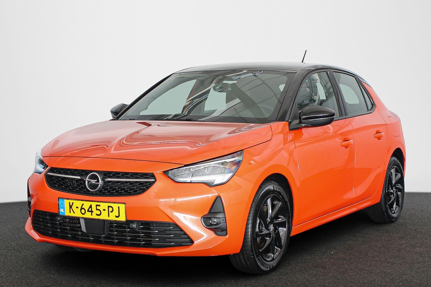 Opel Corsa - 1.2 GS Line 100PK Navi Airco LED Koplampen 16" - AutoWereld.nl