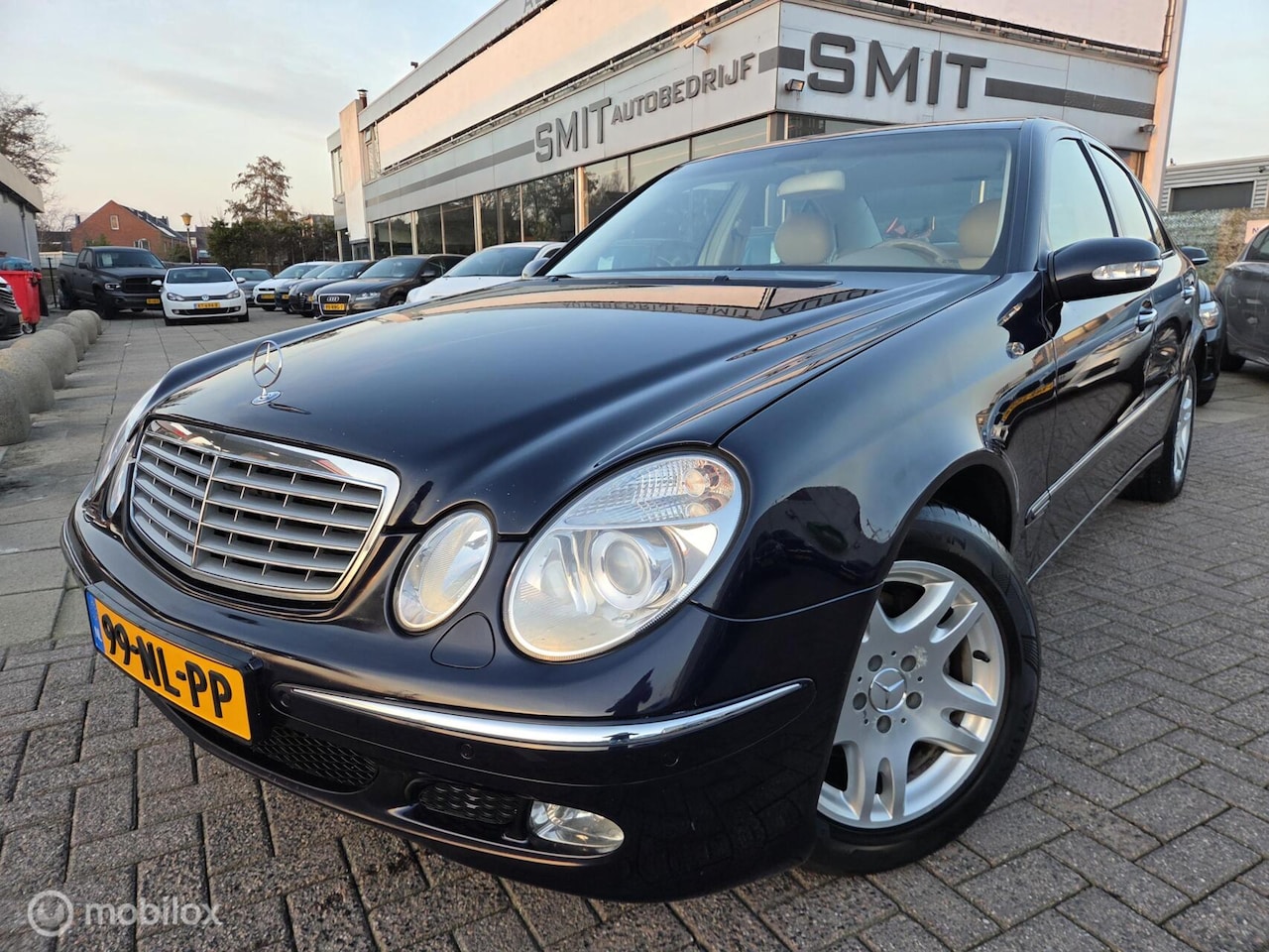 Mercedes-Benz E-klasse - 240 Avantgarde NLAuto/1eEigenaar/Trekhaak - AutoWereld.nl