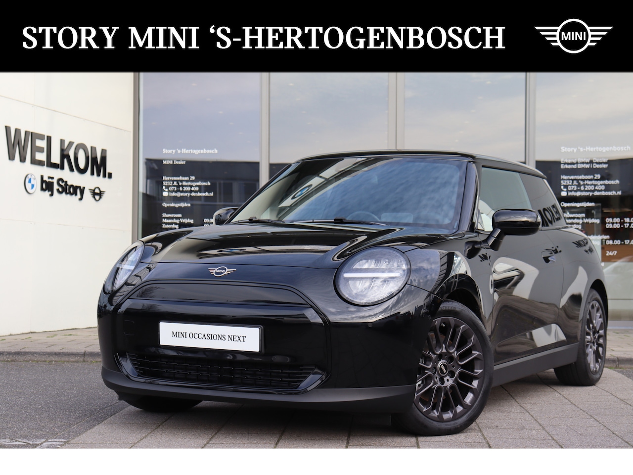 MINI Cooper - Hatchback E / Head-Up / LED / Parking Assistant / 17" U-Spoke grey / Stoelverwarming - AutoWereld.nl