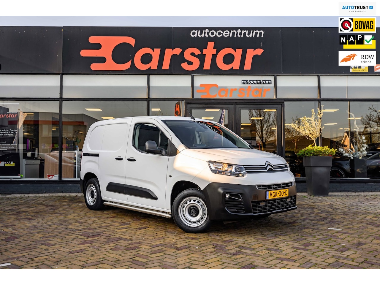 Citroën Berlingo - 1.6 BlueHDI Club|Car-Play|Airco|Cruise|Pdc|Trekhaak - AutoWereld.nl