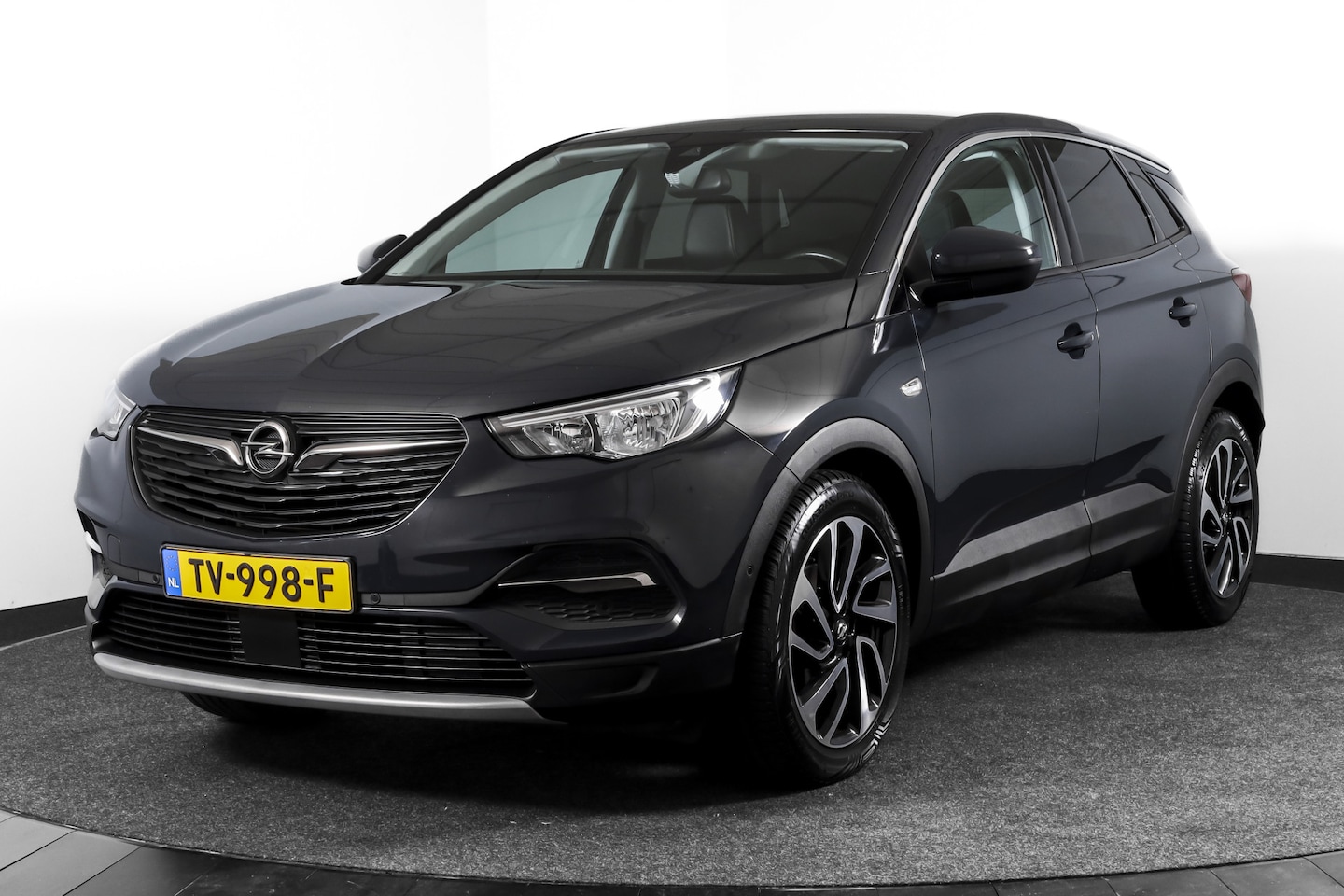 Opel Grandland X - 1.2 Turbo 130 PK Business Executive Orig. NL | Cruise | Winterpakket | PDC | NAV + App. Co - AutoWereld.nl