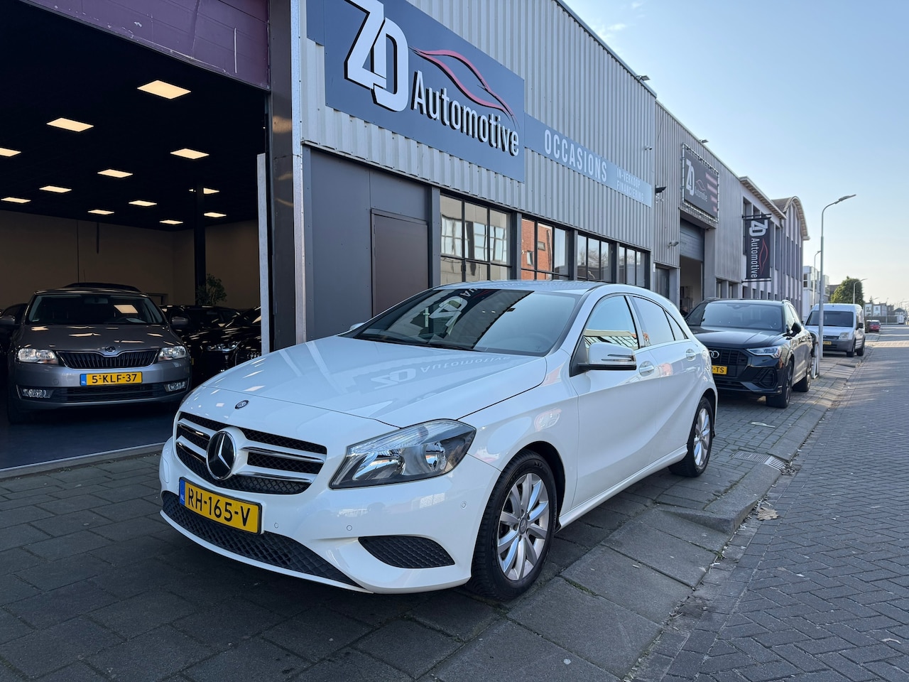 Mercedes-Benz A-klasse - 180 180 - AutoWereld.nl
