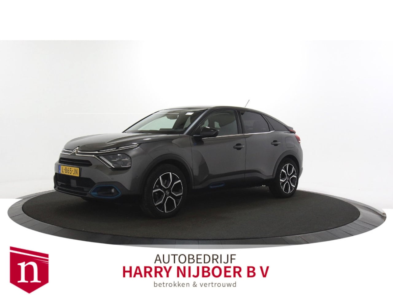 Citroën Ë-C4 - Shine 50 kWh Navigatie / SOH 99% / Parkeerhulp - AutoWereld.nl