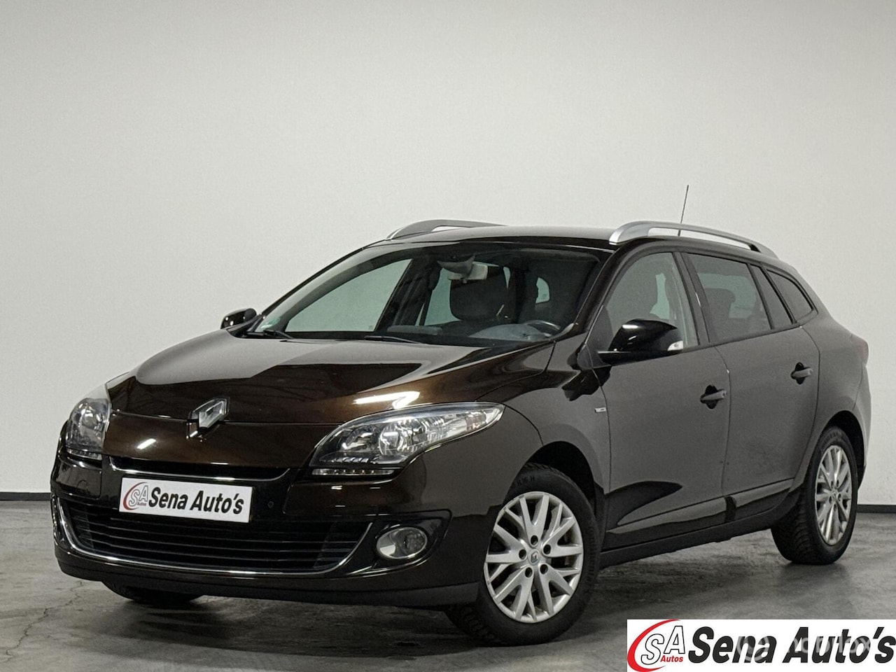 Renault Mégane Estate - 1.5 dCi Expression/Led/Navi/Leer.. - AutoWereld.nl