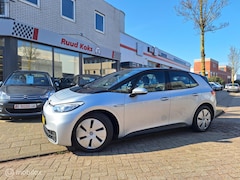 Volkswagen ID.3 - LIFE 58 kWh / 1e Eigenaar /