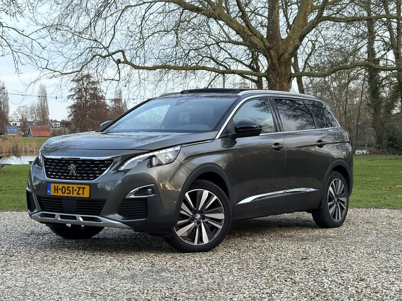 Peugeot 5008 - 130 PK GT-Line Aut 8, Pano, 7P, Trekhaak - AutoWereld.nl