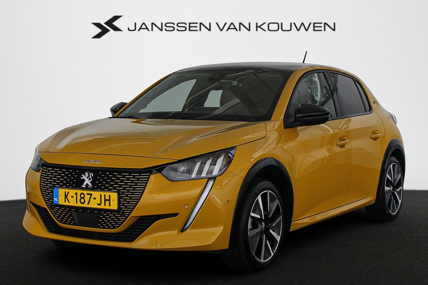 Peugeot e-208 - EV GT Pack 50 kWh Leder Stoelverwarming Pano LED - AutoWereld.nl