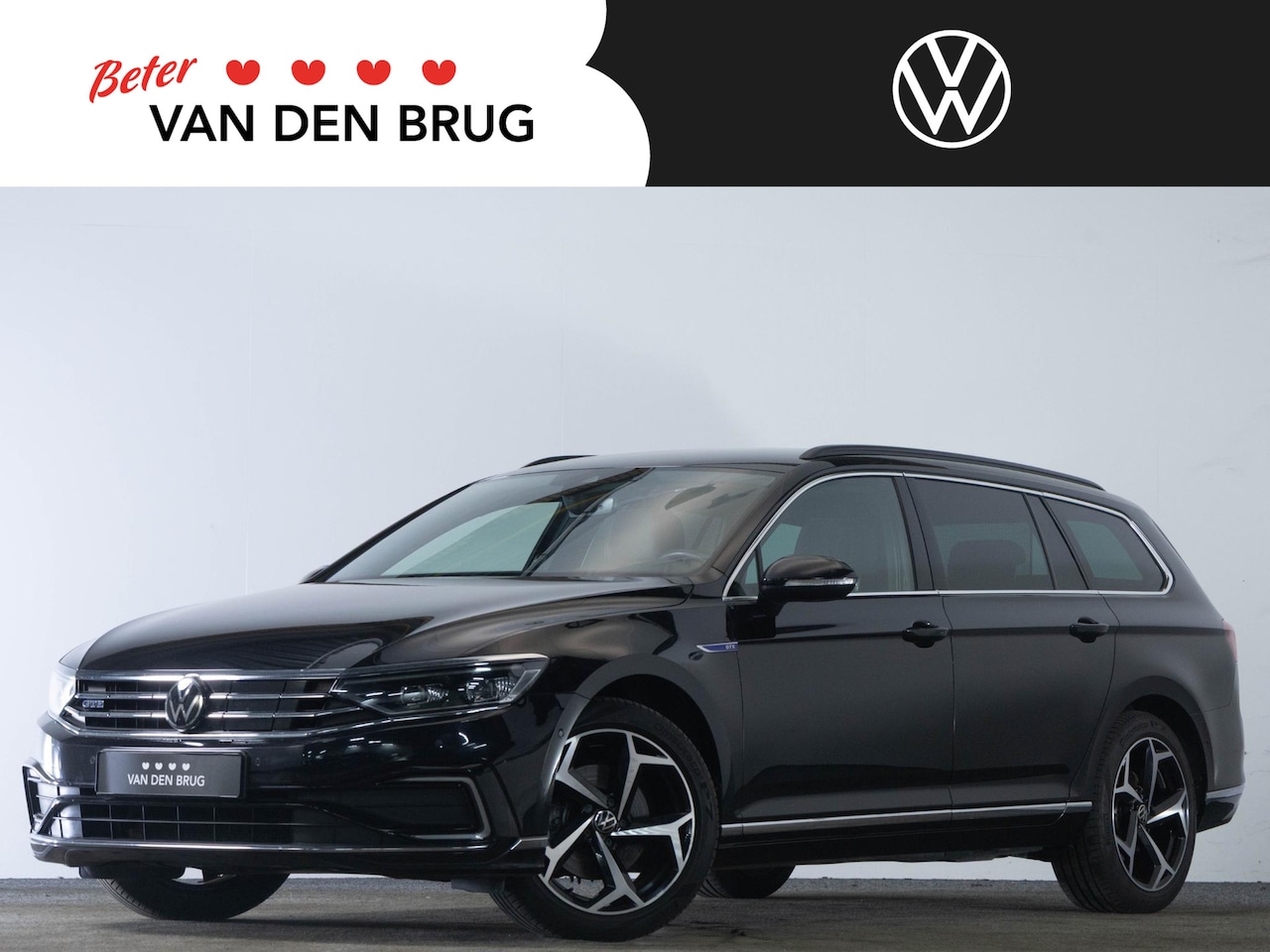 Volkswagen Passat Variant - GTE Highline 1.4 TSI 218 PK PHEV | LED Matrix IQ | Leder | Achteruitrijcamera | Navigatie - AutoWereld.nl