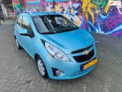 Chevrolet Spark - 1.2 16V LTZ let op 77.000 km. Alle boeken aanwezig airco ijskoud 4 elektrische ramen sport