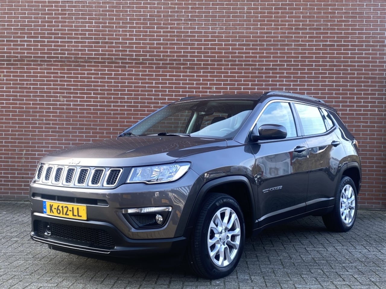 Jeep Compass - 1.3T Longitude AIRCO CRUISE CARPLAY PDC DAB LMV - AutoWereld.nl