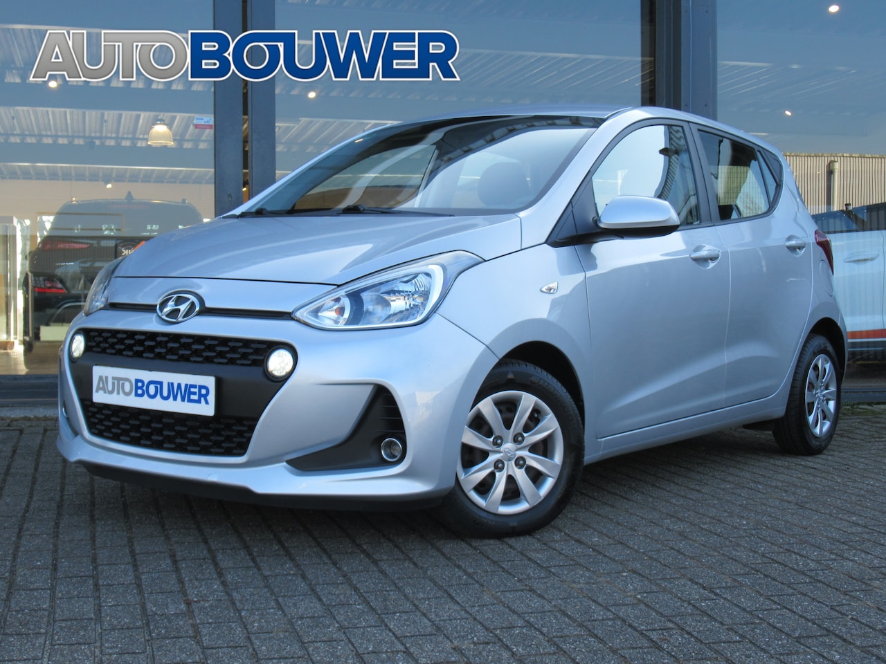 Hyundai i10 - 1.0i Go! 2017 2e eigen | dealer onderh | Navi | Cruise | LED | Clima - AutoWereld.nl
