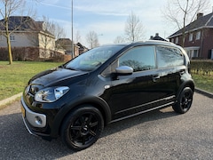 Volkswagen Up! - 1.0 cross up BlueMotion