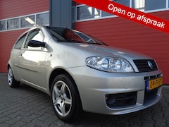 Fiat Punto - 1.2-16V Dynamic 81PK Airco LMV APK 02-03-2027 Stuurbekrachtiging NL-Auto