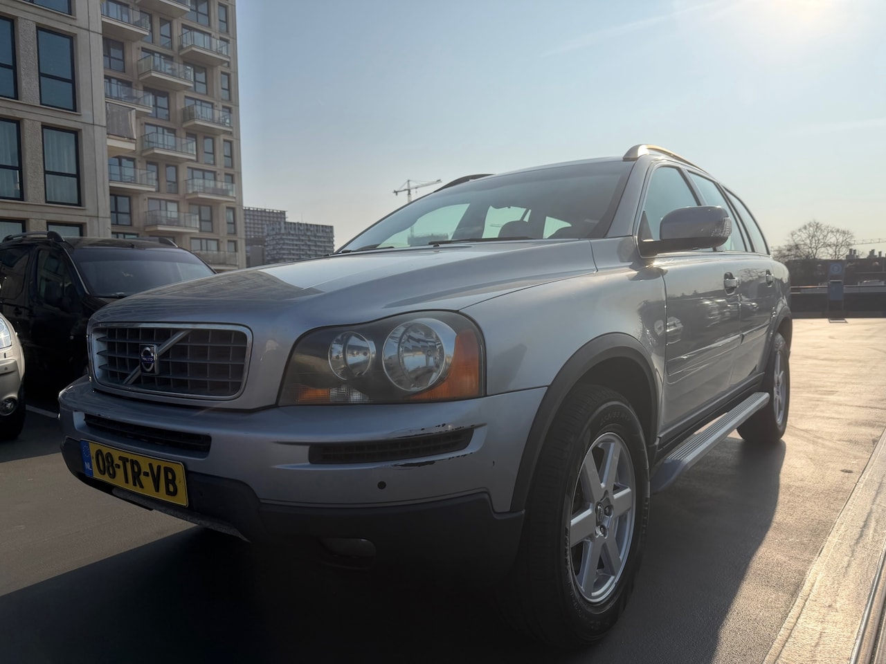 Volvo XC90 - 3.2 Kinetic AUTOMAAT AIRCO LEER PDC LMV Trekhaak Laag Kilometers NL AUTO - AutoWereld.nl