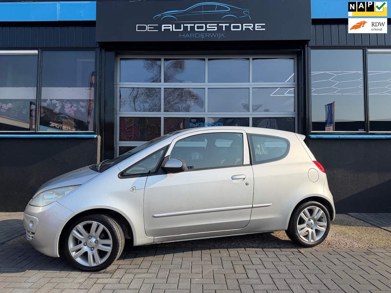 Mitsubishi Colt - 1.3 Incharge+ Airco Elec Ramen Aux usb Trekhaak Zeer nette Auto!!! - AutoWereld.nl