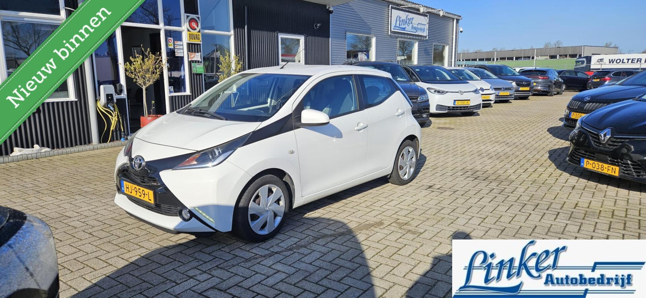 Toyota Aygo - 1.0 VVT-i x-play AIRCO / CAMERA / GEEN AFLEVERKOSTEN APK FEBR 2027 - AutoWereld.nl