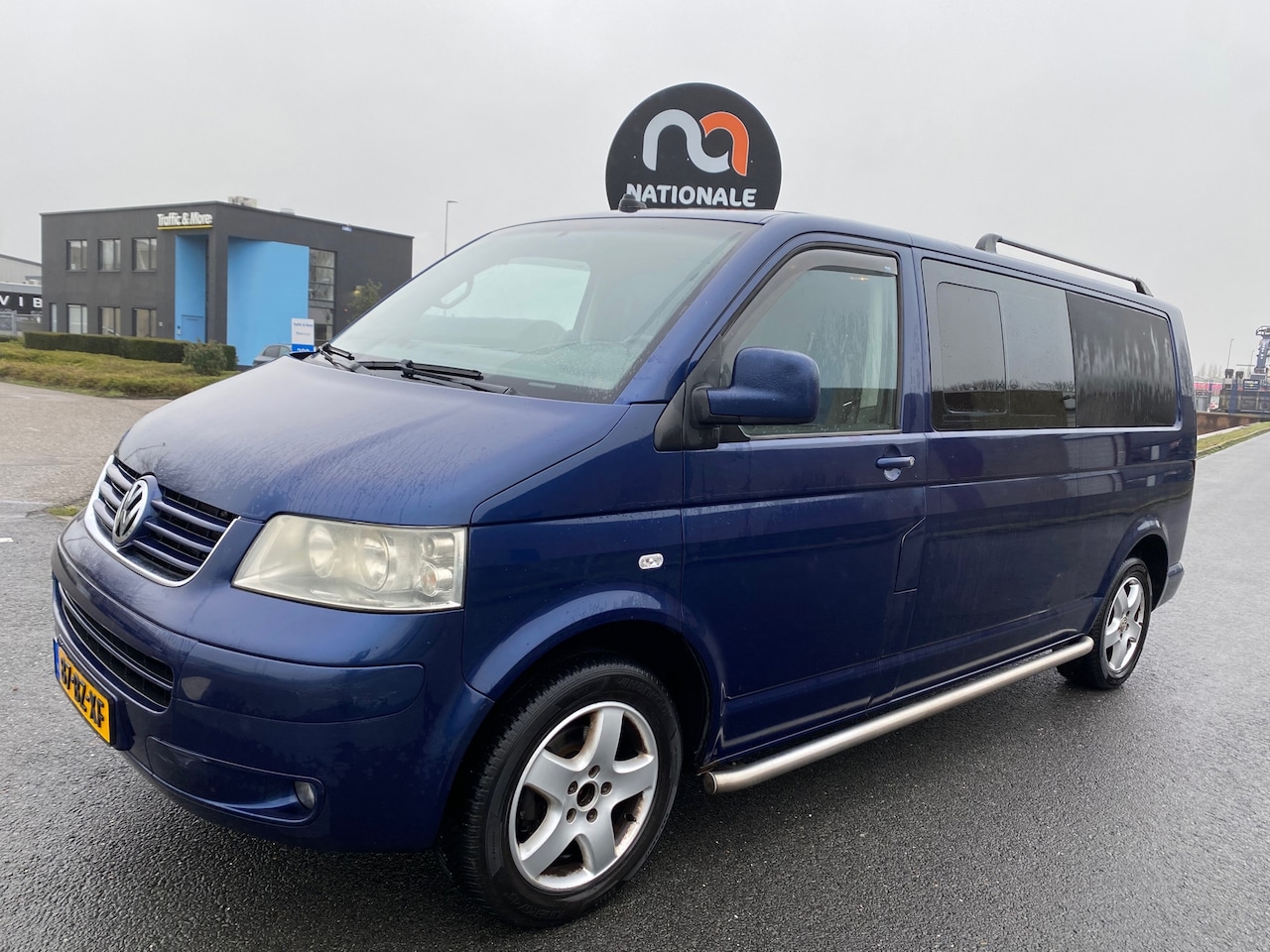 Volkswagen Transporter - 2005 * 2.5 TDI 340 LONG * DC * AIRCO * SIDE BARS * - AutoWereld.nl