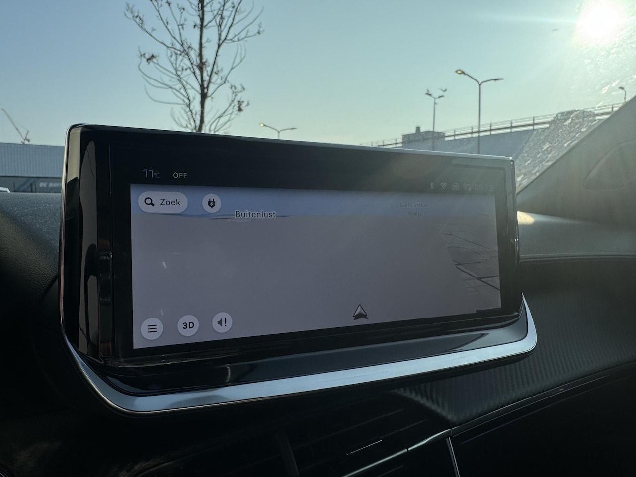 Peugeot e-2008 - EV GT Avantage 54 kWh | Alcantara bekleding | Stoelverwarming | Camera | Navigatie | Apple - AutoWereld.nl