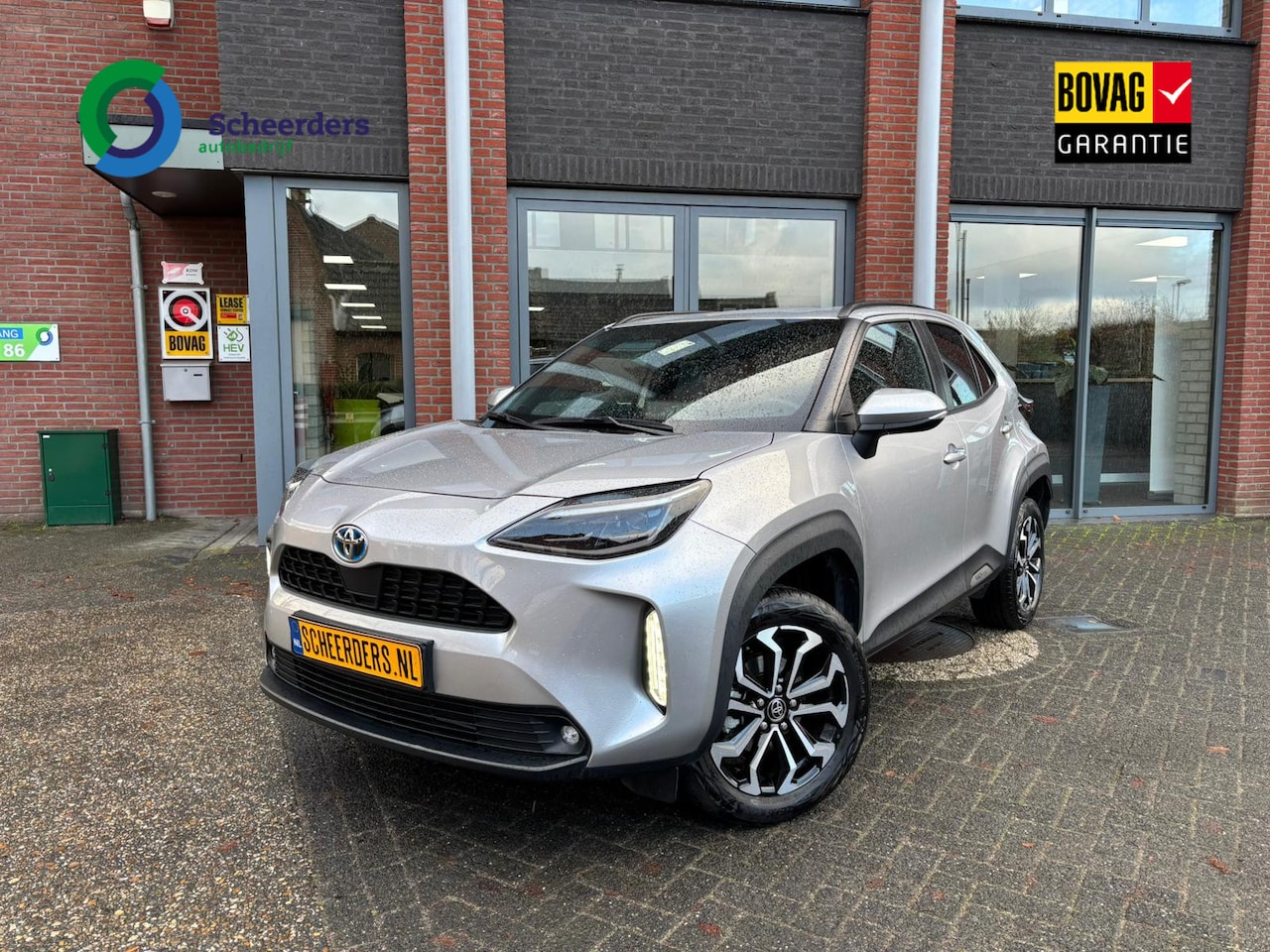 Toyota Yaris Cross - 1.5 Hybrid Dynamic 1.5 Hybrid Dynamic,,Navi,stoelverw,1 jaar garantie - AutoWereld.nl