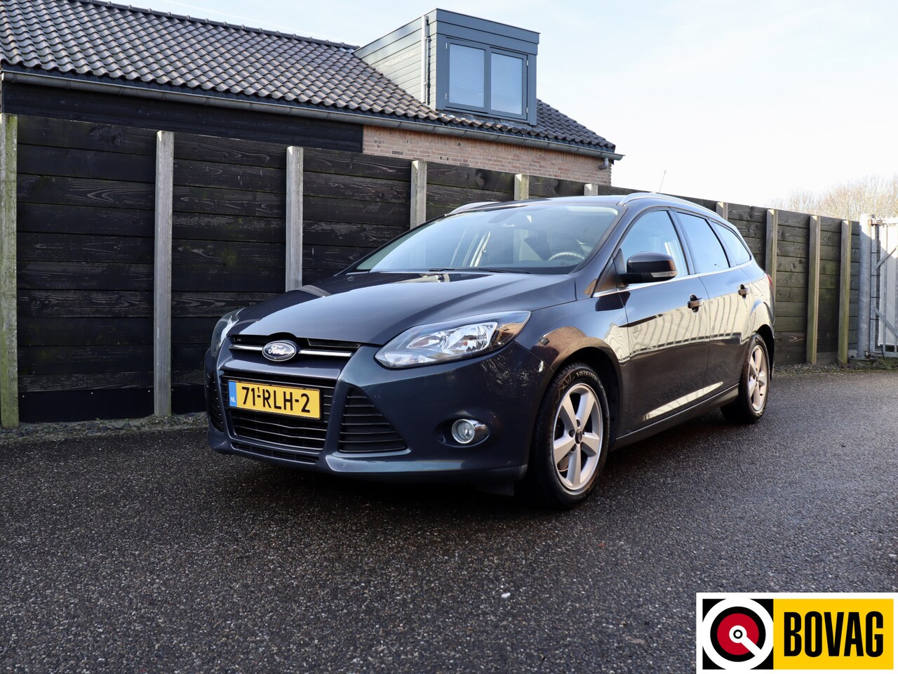 Ford Focus Wagon - 1.6 EcoBoost Titanium NL-auto, clima, trekhaak - AutoWereld.nl