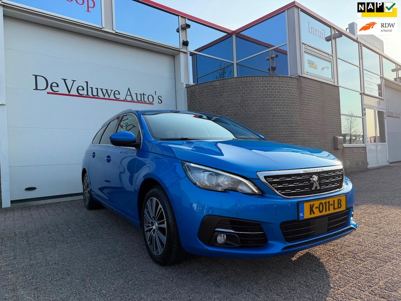 Peugeot 308 SW - 1.2 PureTech Blue Lease Allure|Trekhaak|Navi| - AutoWereld.nl