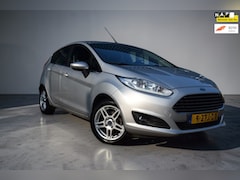 Ford Fiesta - 1.0 EcoBoost Titanium, Parkeercamera, Trekhaak, 1e eigenaar, Extreem lage kmstand, NAP, Ai