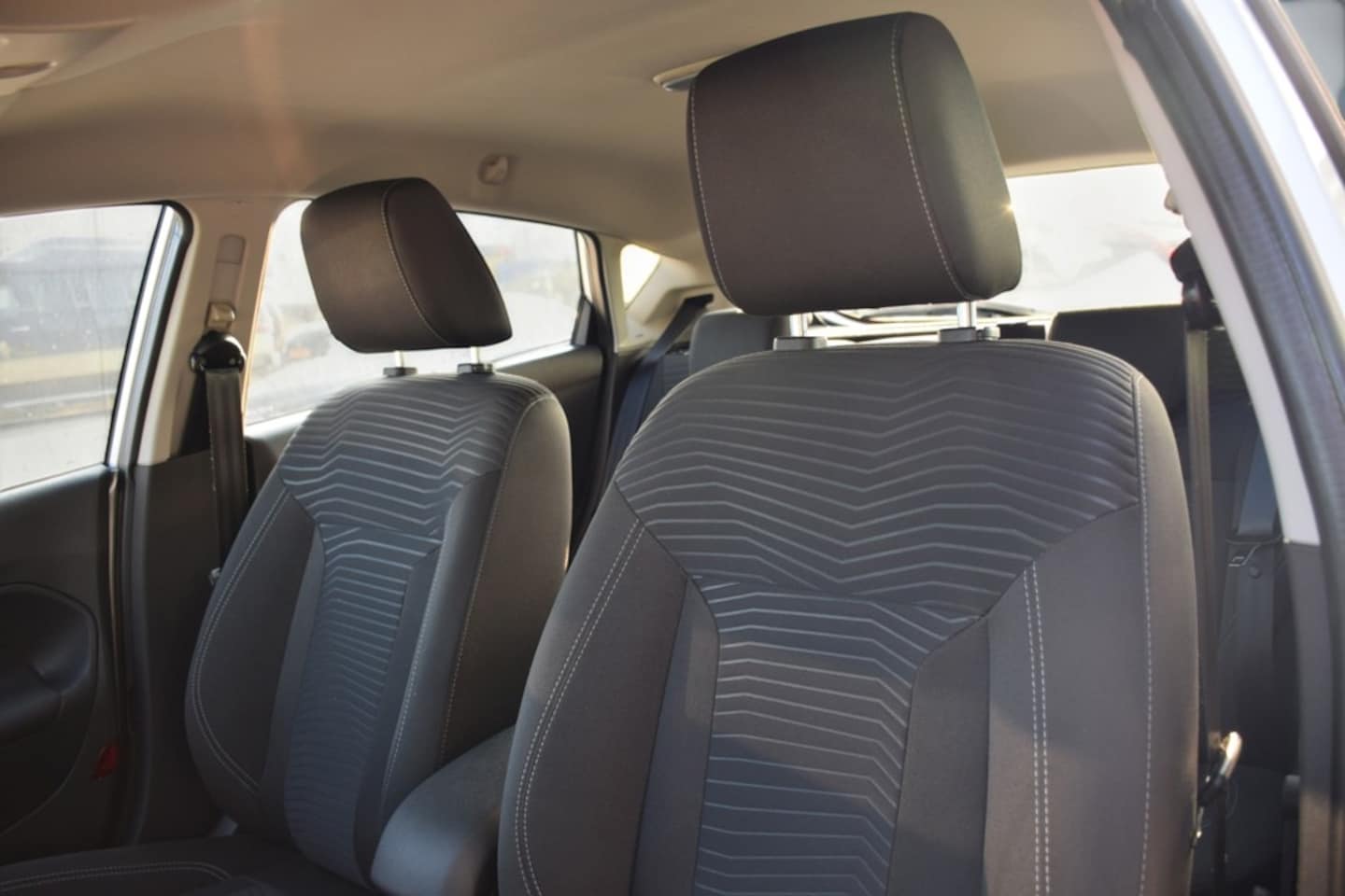 Ford Fiesta - 1.0 EcoBoost Titanium 1.0 EcoBoost Titanium, Parkeercamera, Trekhaak, 1e eigenaar, Extreem lage kmstand, NAP, Ai