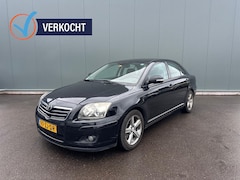 Toyota Avensis - 1.8 VVTi Luna Bns CLIMA | NAVI | TREKHAAK
