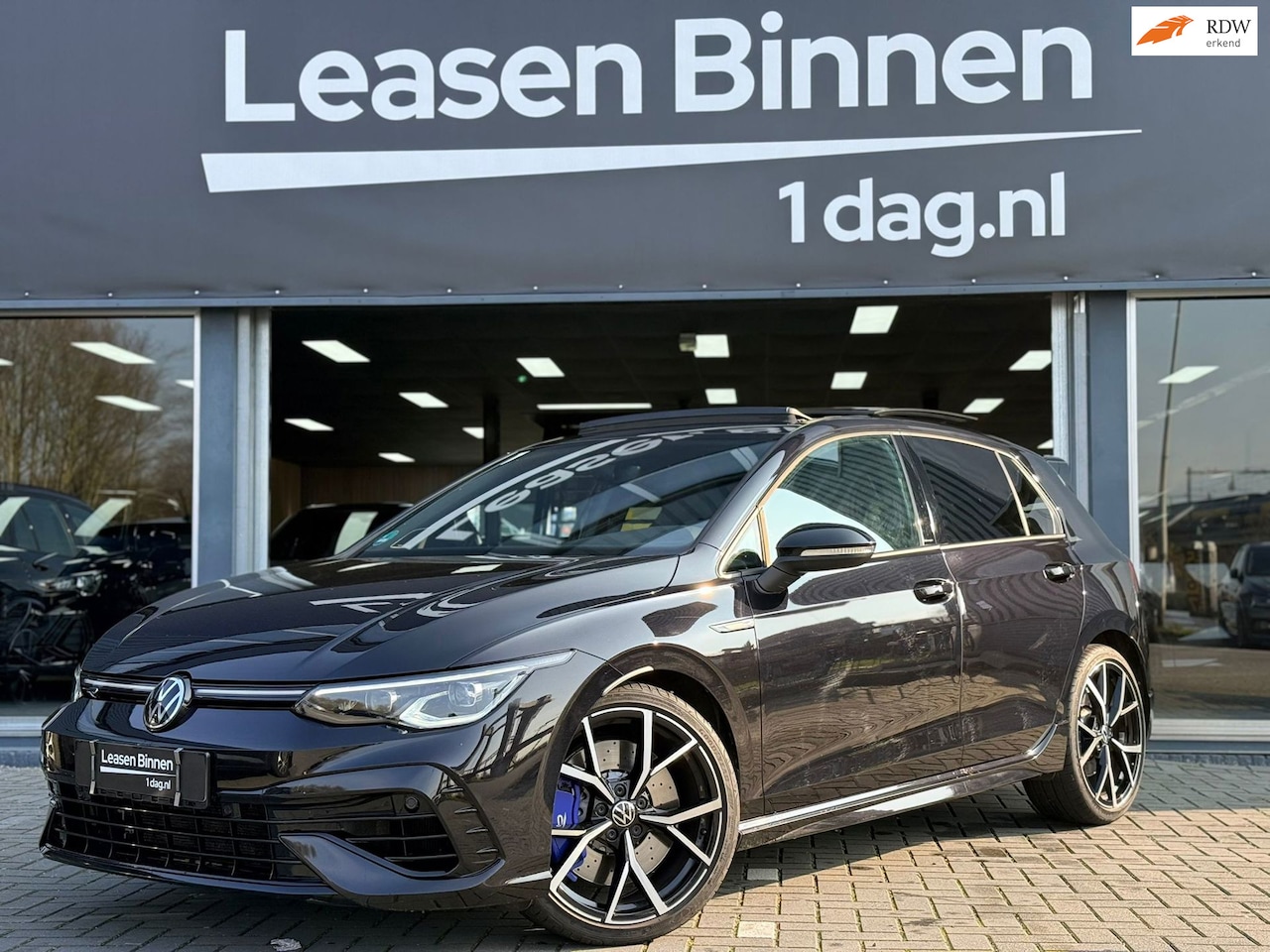 Volkswagen Golf - 2.0 TSI R 4Motion PANO|DRIFT|AKRA - AutoWereld.nl