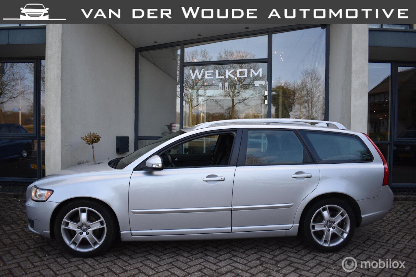 Volvo V50 - 1.8 Momentum '09 Leder|Cruise|Trekhaak - AutoWereld.nl