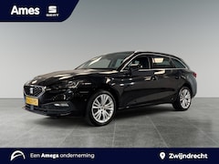 SEAT Leon Sportstourer - 1.5 TSI 130pk Style Launch Edition Achteruitrijcamera | Navigatie | 17 inch lichtmetalen v