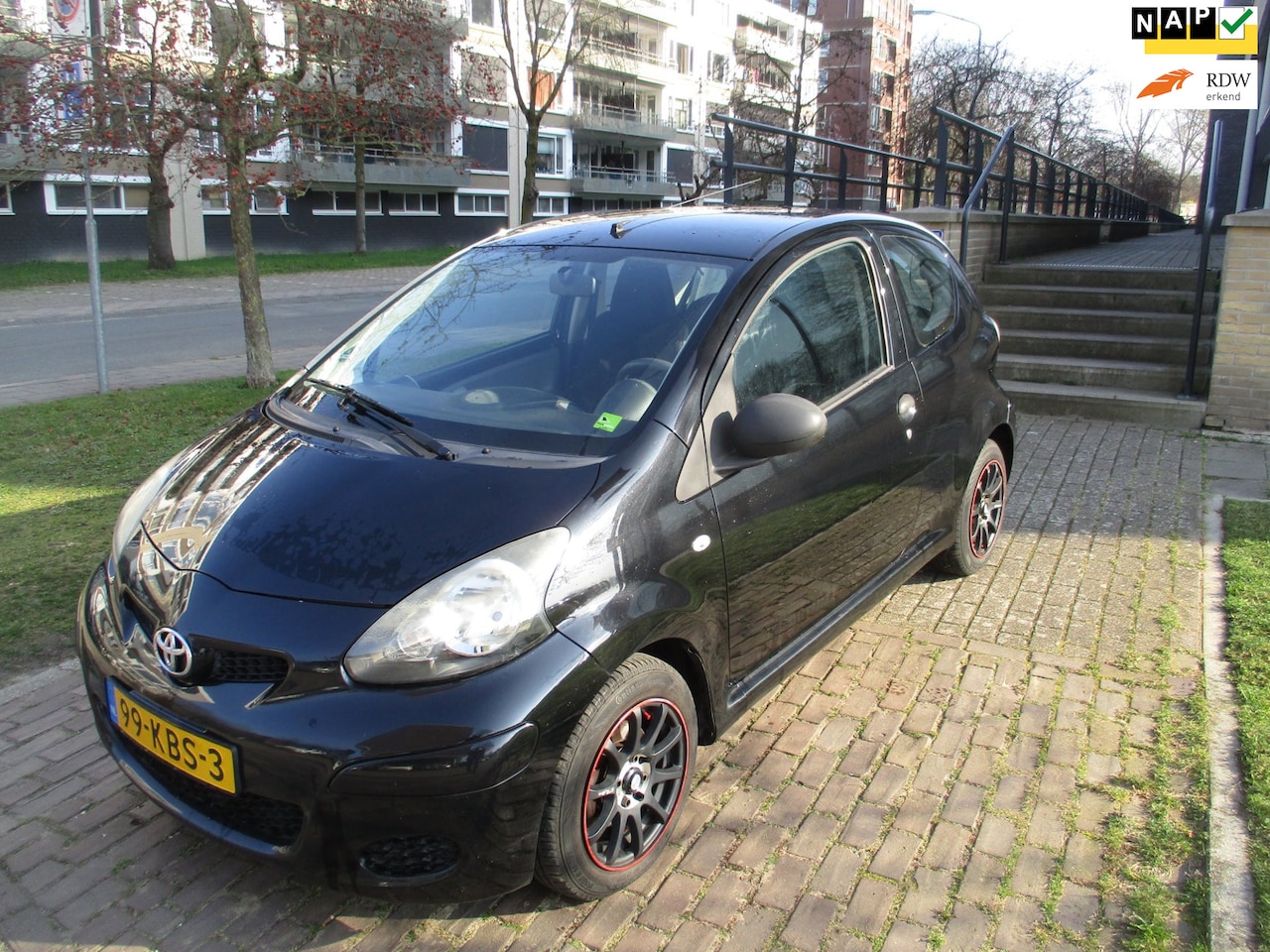 Toyota Aygo - 1.0-12V Access 1.0-12V Access - AutoWereld.nl