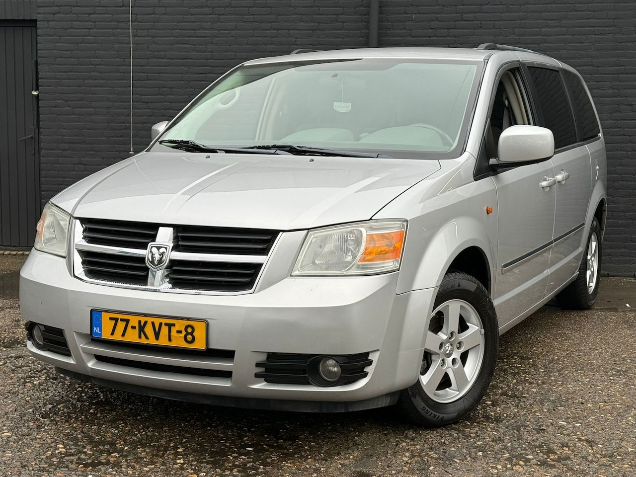 Dodge Grand Caravan - Chrysler DODGE GRAND CARAVAN | 7 PERS | AIRCO | ELEK DEUREN | AUTOMAAT | NWE APK - AutoWereld.nl